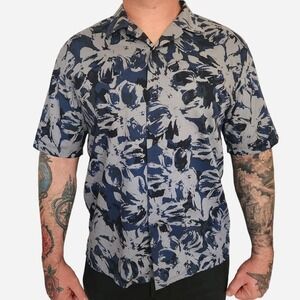 Uniqlo blue and grey floral print short sleeve button up shirt